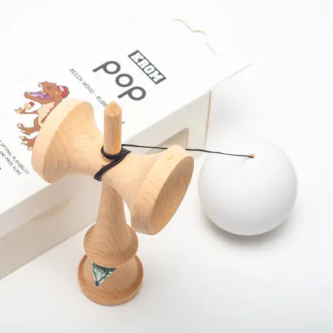 Kendama Krom Pop Rubber White