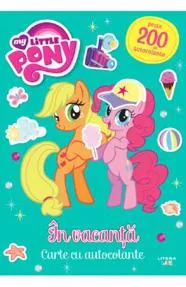 My Little Pony: In vacanta. Carte cu autocolante